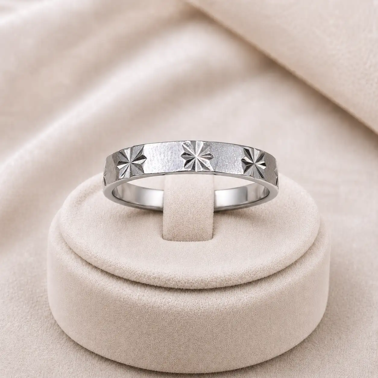 STAR RING