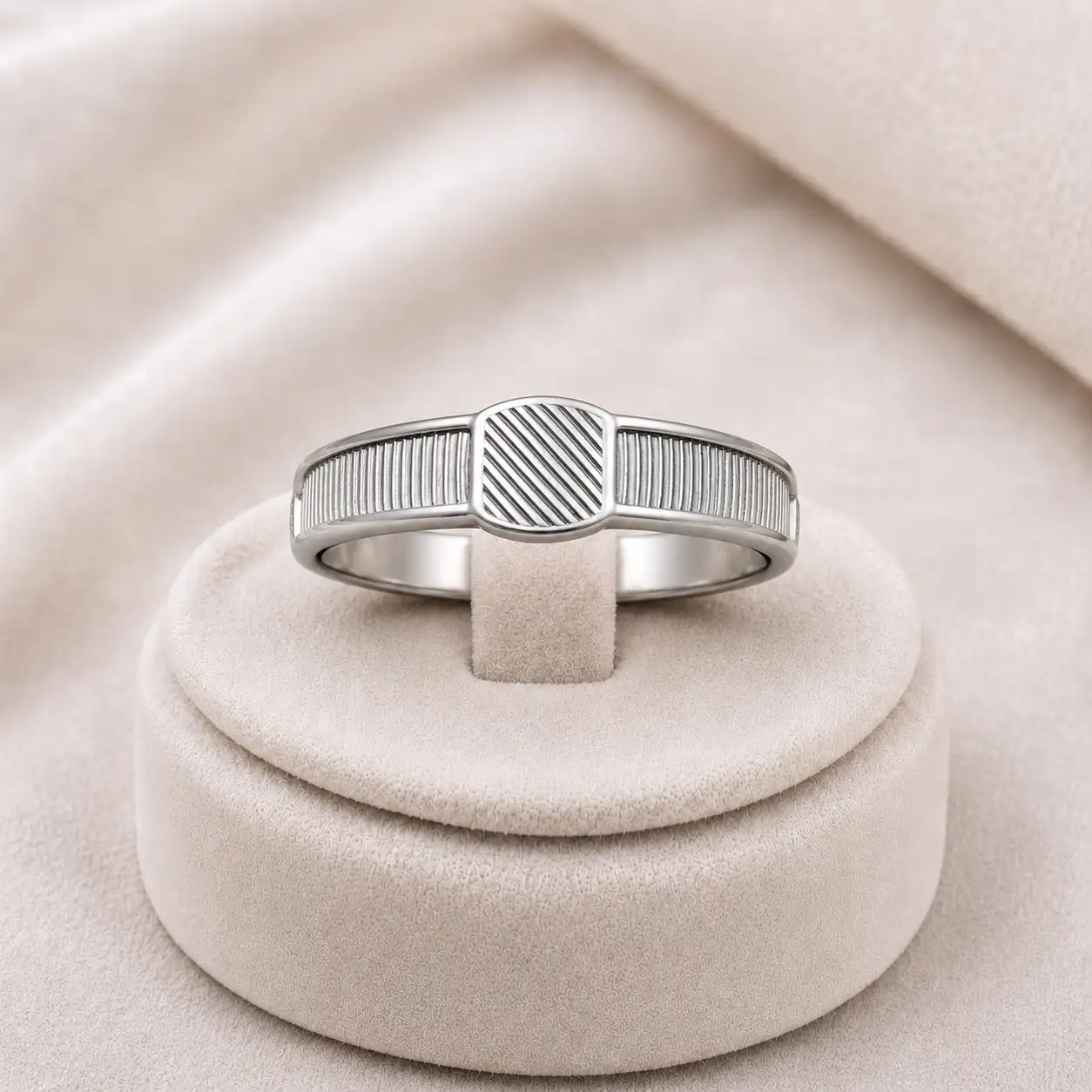GENTS STONE RING